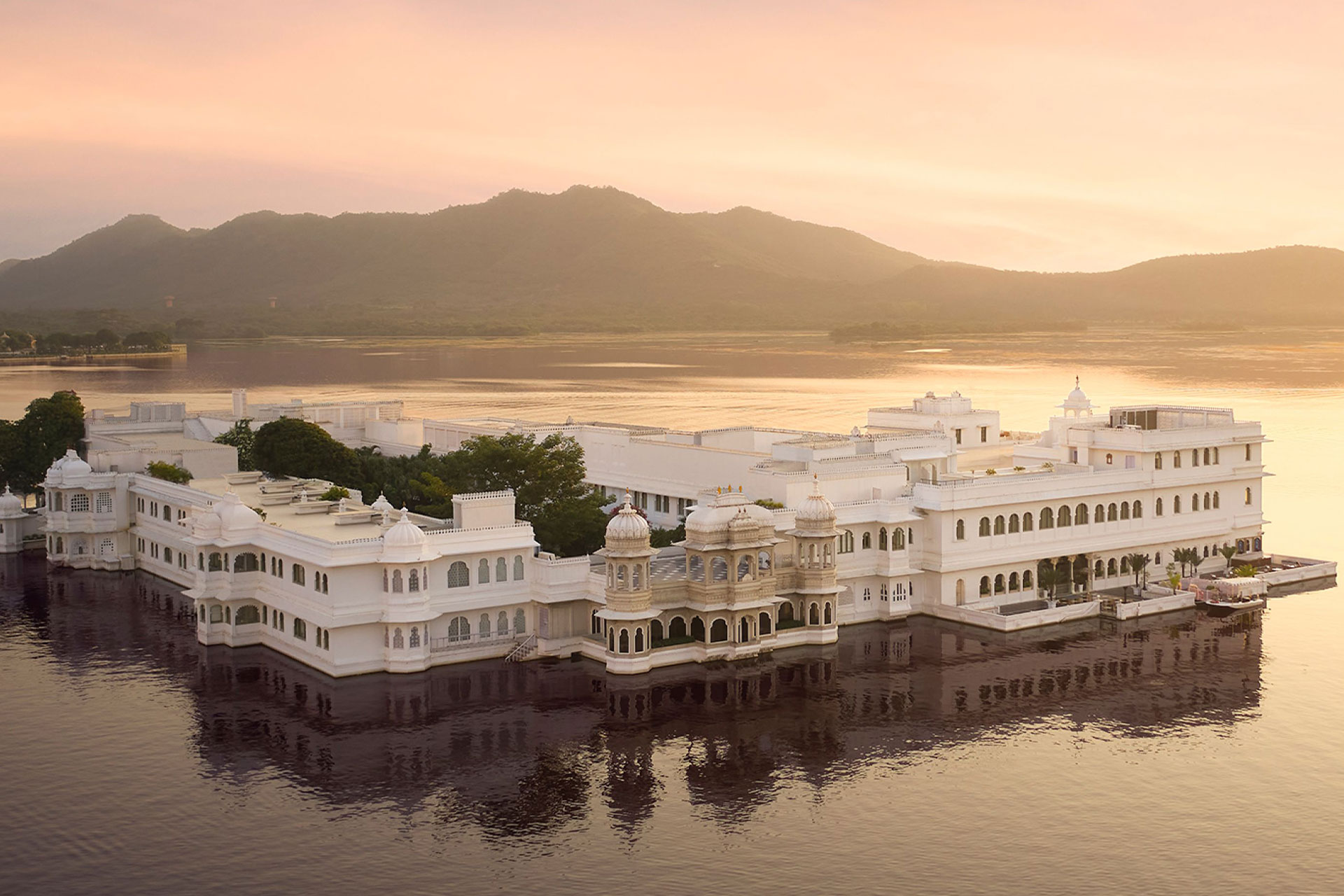 luxury celebrity weddings in india